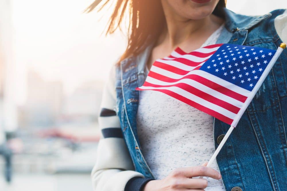 Pessoa nos Estados Unidos com visto j1